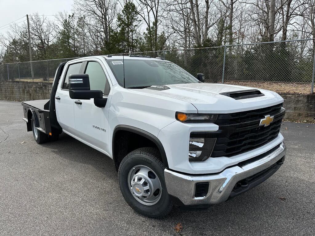 2025 Chevrolet Silverado 3500HD Chassis Work Truck Crew Cab 4WD