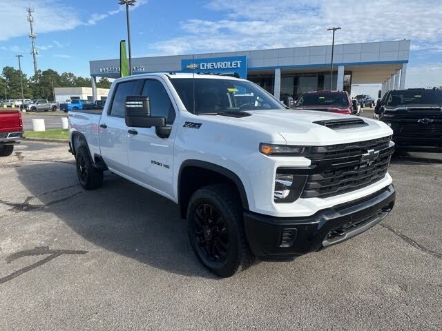 2025 Chevrolet Silverado 2500HD Custom Crew Cab 4WD