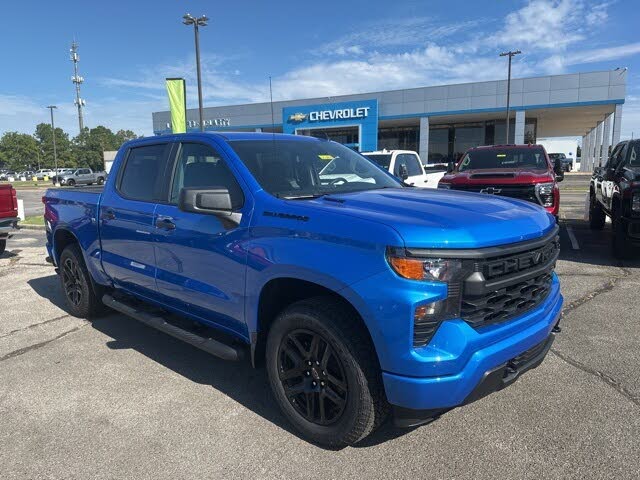 2026 Chevrolet Silverado 1500 Custom Crew Cab 4WD