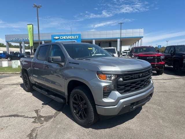 2026 Chevrolet Silverado 1500 Custom Crew Cab 4WD