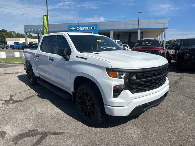 2026 Chevrolet Silverado 1500 Custom Crew Cab 4WD