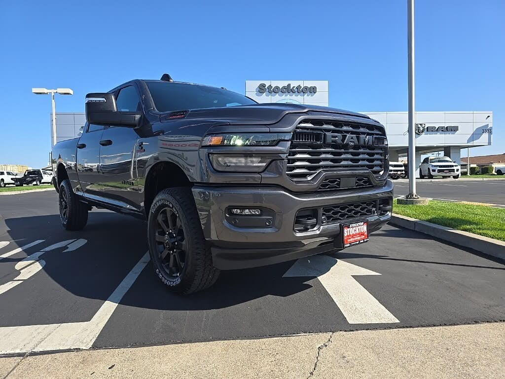 2026 RAM 2500 Big Horn Crew Cab 4WD