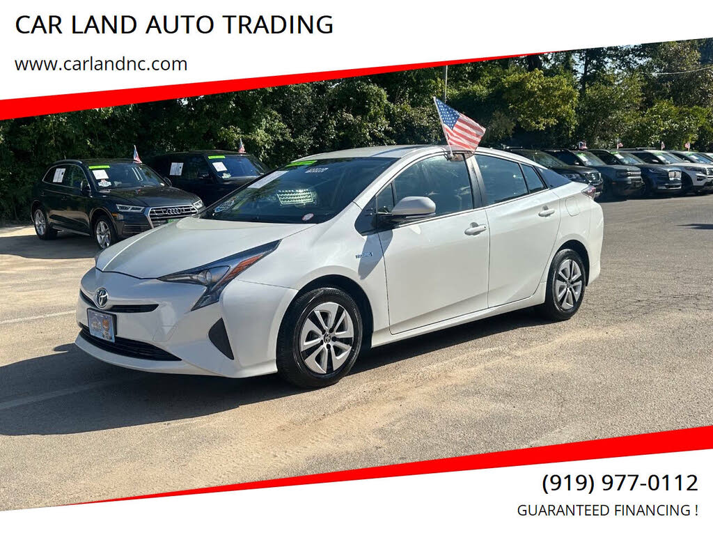2016 Toyota Prius Three FWD