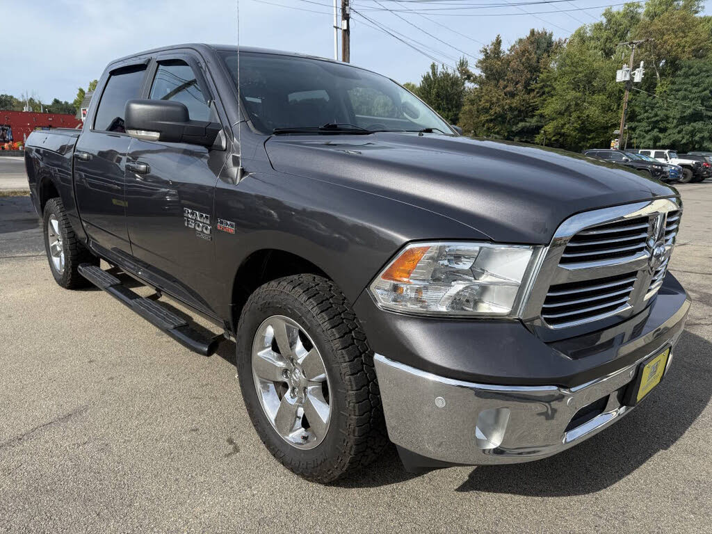 2019 RAM 1500 Classic SLT Crew Cab 4WD