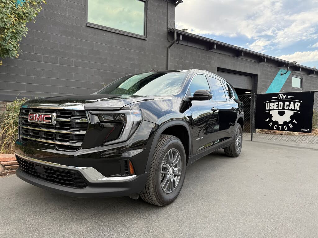 2025 GMC Acadia Elevation AWD