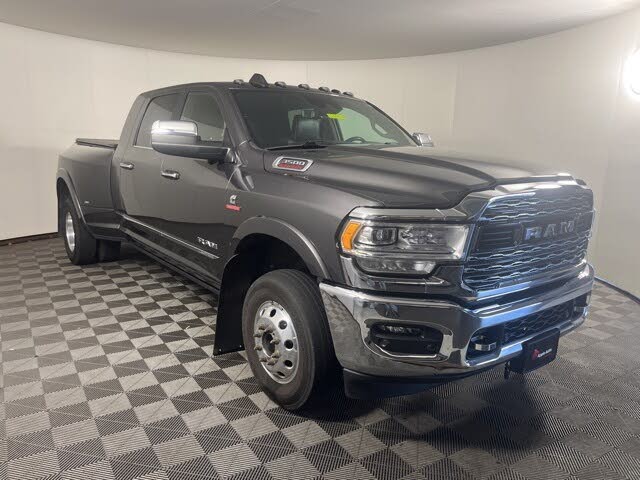 2022 RAM 3500 Limited Mega Cab DRW 4WD