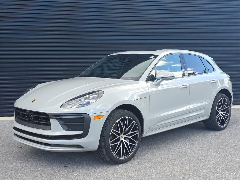 2025 Porsche Macan AWD