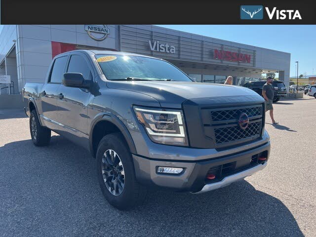 2024 Nissan Titan PRO-4X Crew Cab 4WD