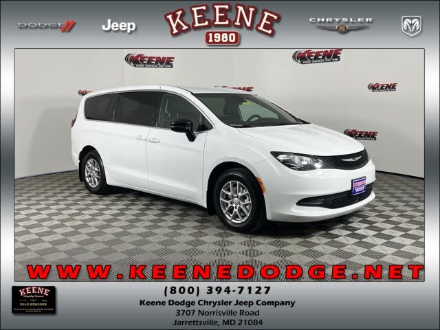 2026 Chrysler Voyager LX FWD