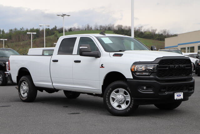 2023 RAM 3500 Tradesman Crew Cab LB 4WD