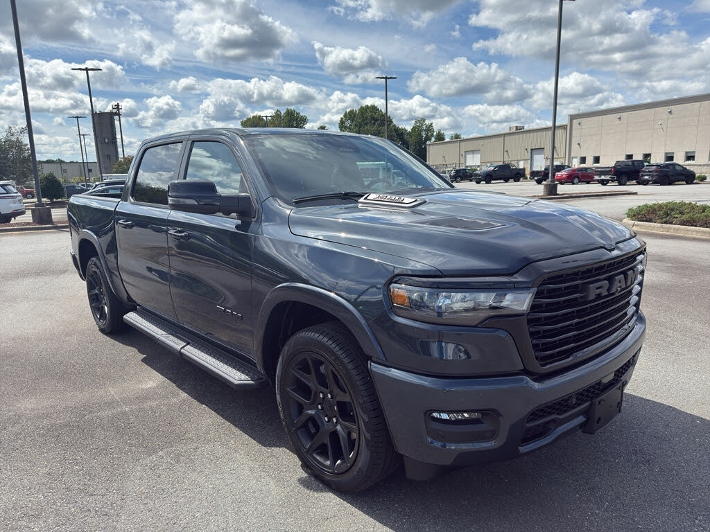 2026 RAM 1500 Laramie Crew Cab 4WD