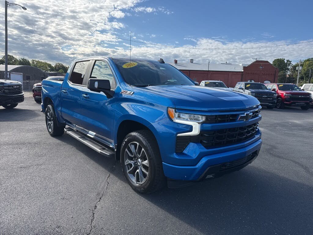2022 Chevrolet Silverado 1500 RST Crew Cab 4WD