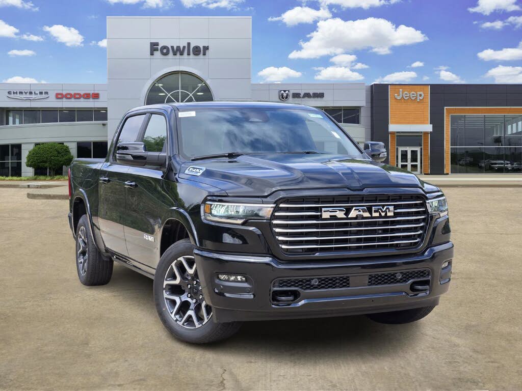 2026 RAM 1500 Laramie Crew Cab 4WD