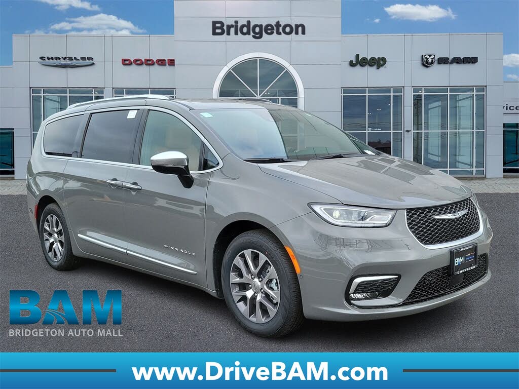 2023 Chrysler Pacifica Hybrid Pinnacle FWD