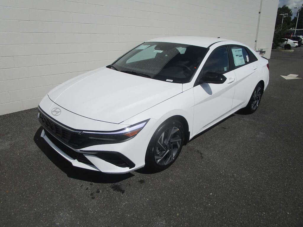 2025 Hyundai Elantra SEL Sport FWD