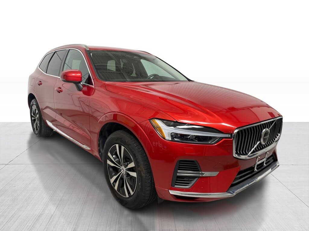2023 Volvo XC60 Recharge T8 Core Bright Theme eAWD