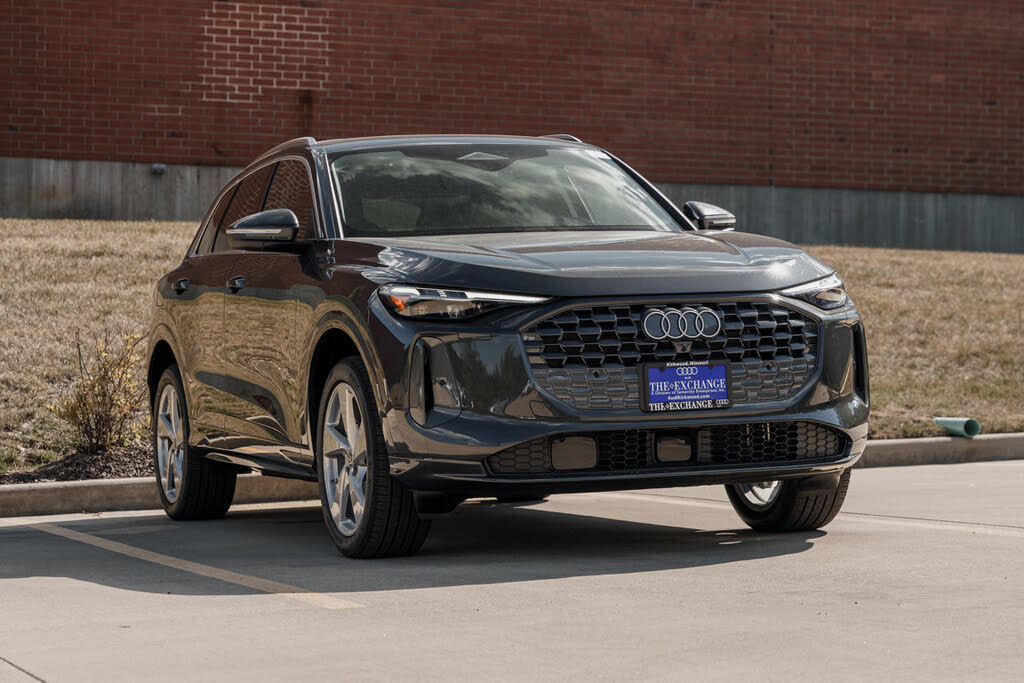 2025 Audi Q5 quattro Premium Plus 40 TFSI