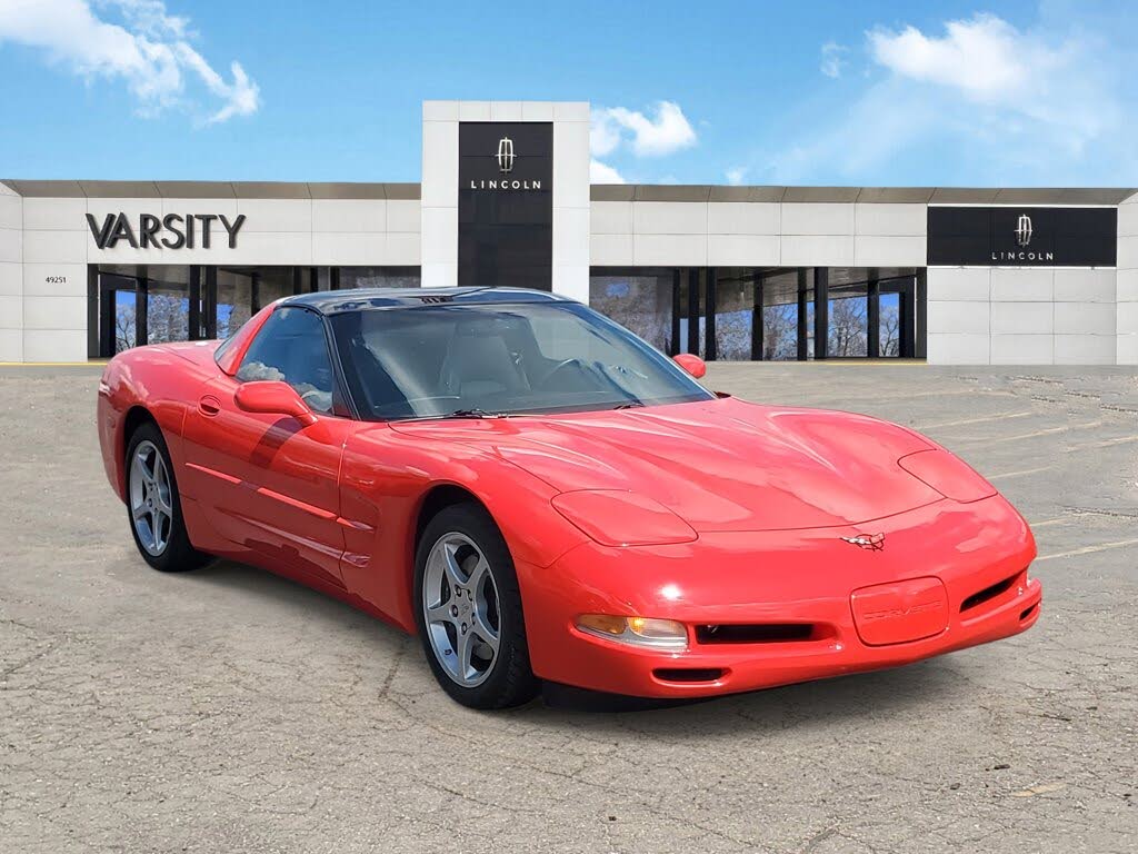 2004 Chevrolet Corvette Coupe RWD