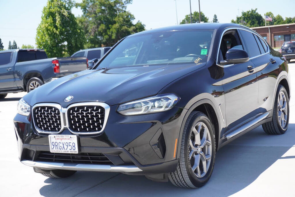 2022 BMW X4 xDrive30i AWD