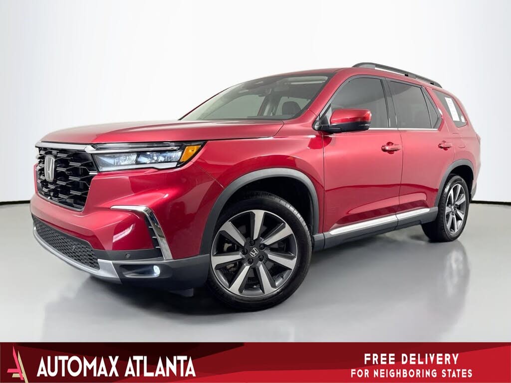 2023 Honda Pilot Touring FWD