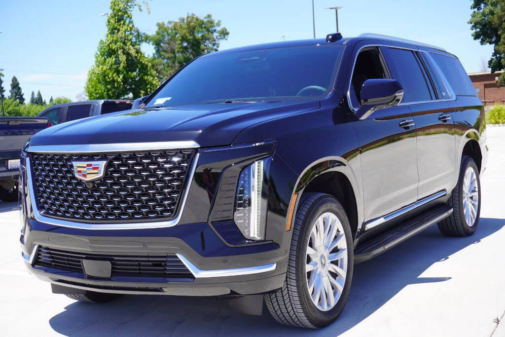 2025 Cadillac Escalade ESV Luxury 4WD
