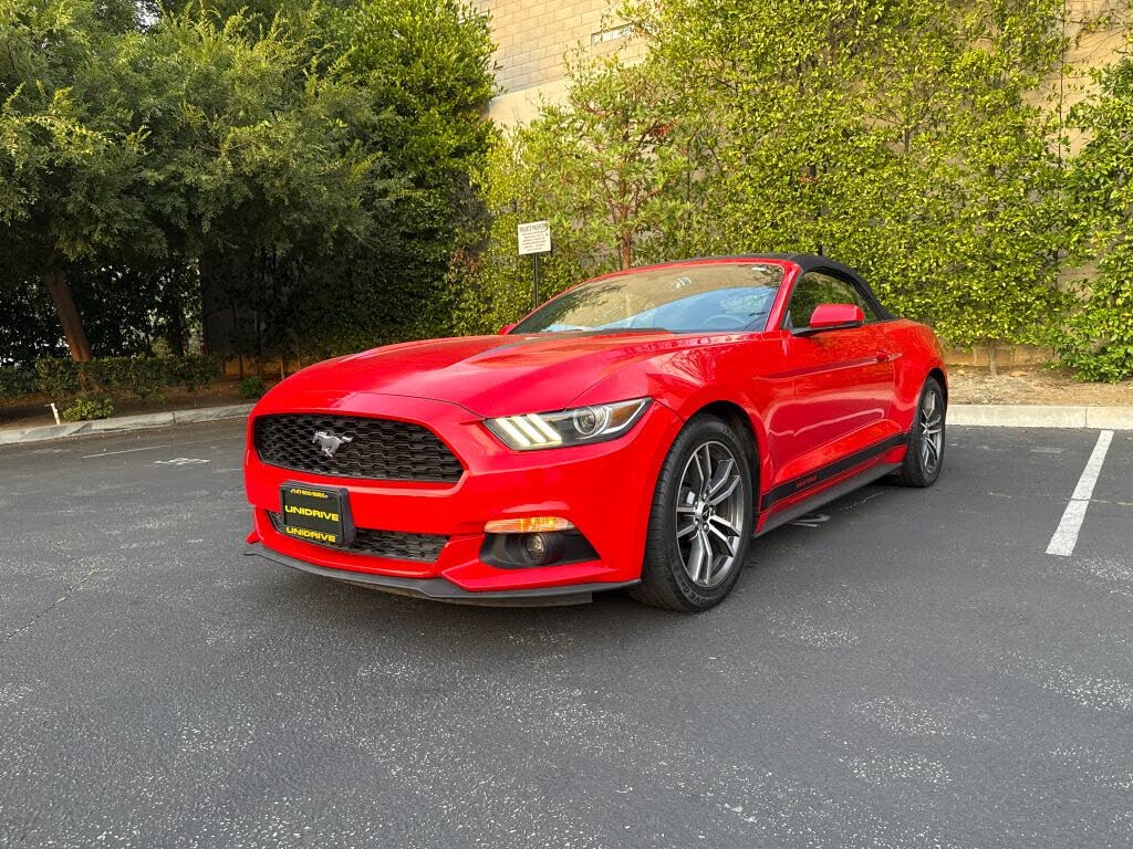 2017 Ford Mustang EcoBoost Premium Convertible RWD