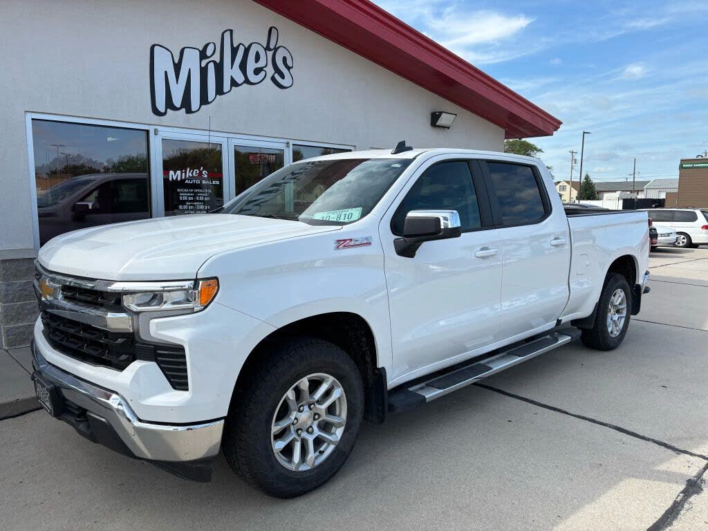 2023 Chevrolet Silverado 1500 LT Crew Cab 4WD