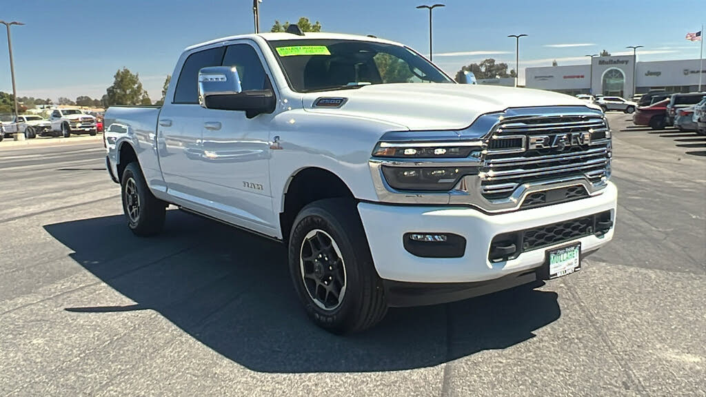 2025 RAM 2500 Laramie Crew Cab 4WD