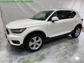Volvo XC40 T5 Momentum AWD
