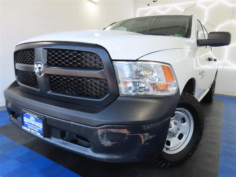 2022 RAM 1500 Classic Tradesman Crew Cab 4WD