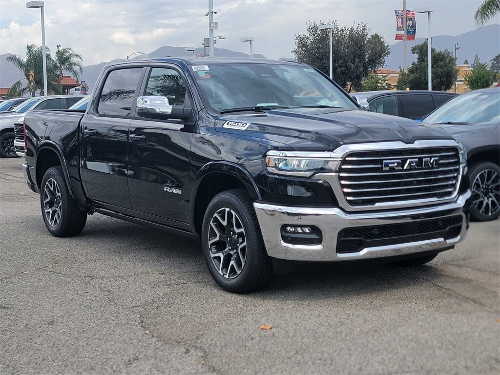 2026 RAM 1500 Laramie Crew Cab RWD