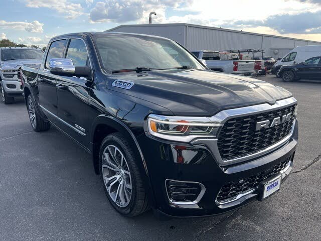 2025 RAM 1500 Tungsten Crew Cab 4WD