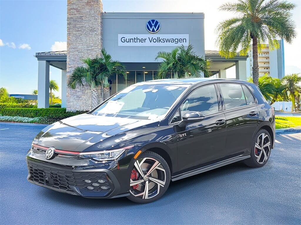 2025 Volkswagen Golf GTI SE FWD