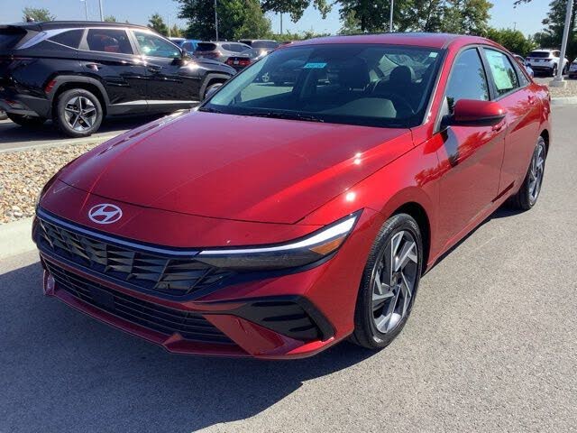 2025 Hyundai Elantra Limited FWD
