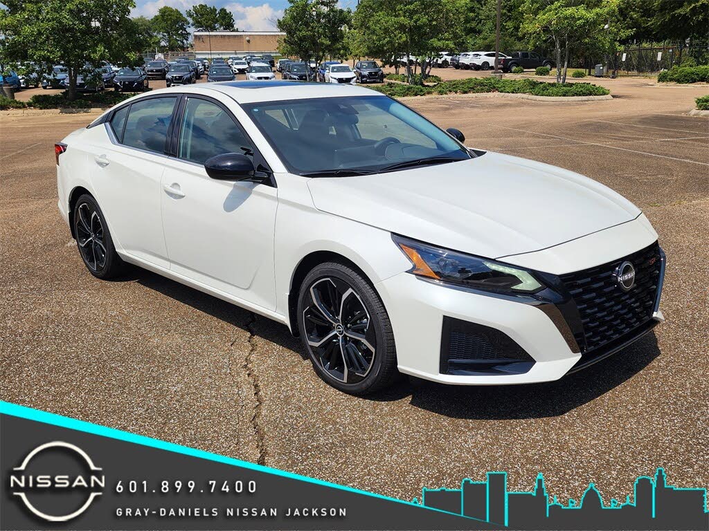 2025 Nissan Altima 2.5 SR FWD