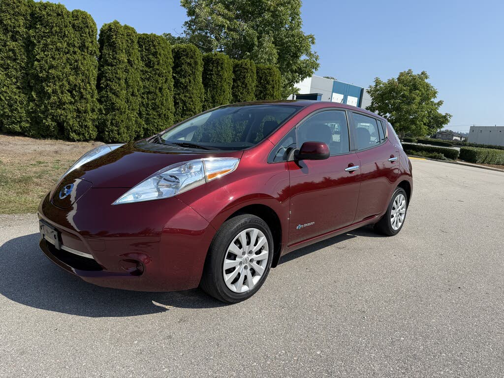 2017 Nissan LEAF S