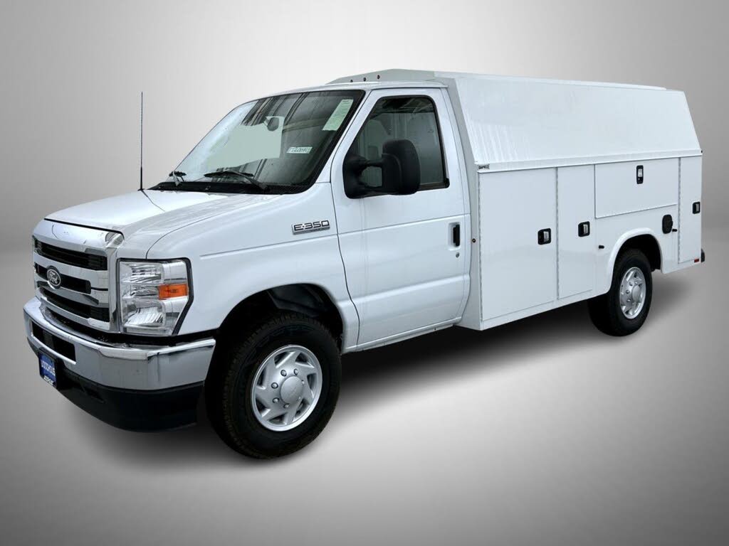 2026 Ford E-Series Chassis E-350 SD Cutaway 138 RWD