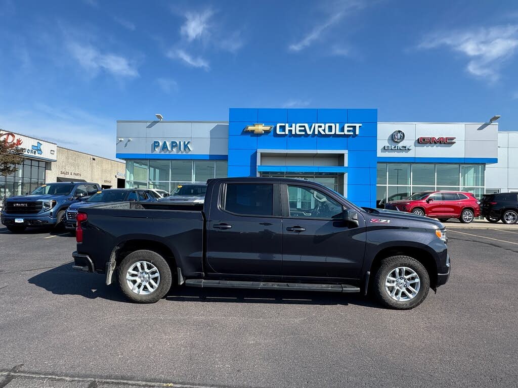 2022 Chevrolet Silverado 1500 RST Crew Cab 4WD