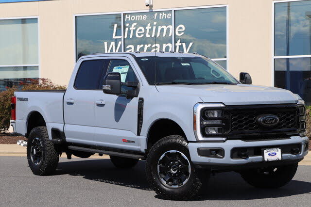 2025 Ford F-350 Super Duty Lariat Crew Cab 4WD