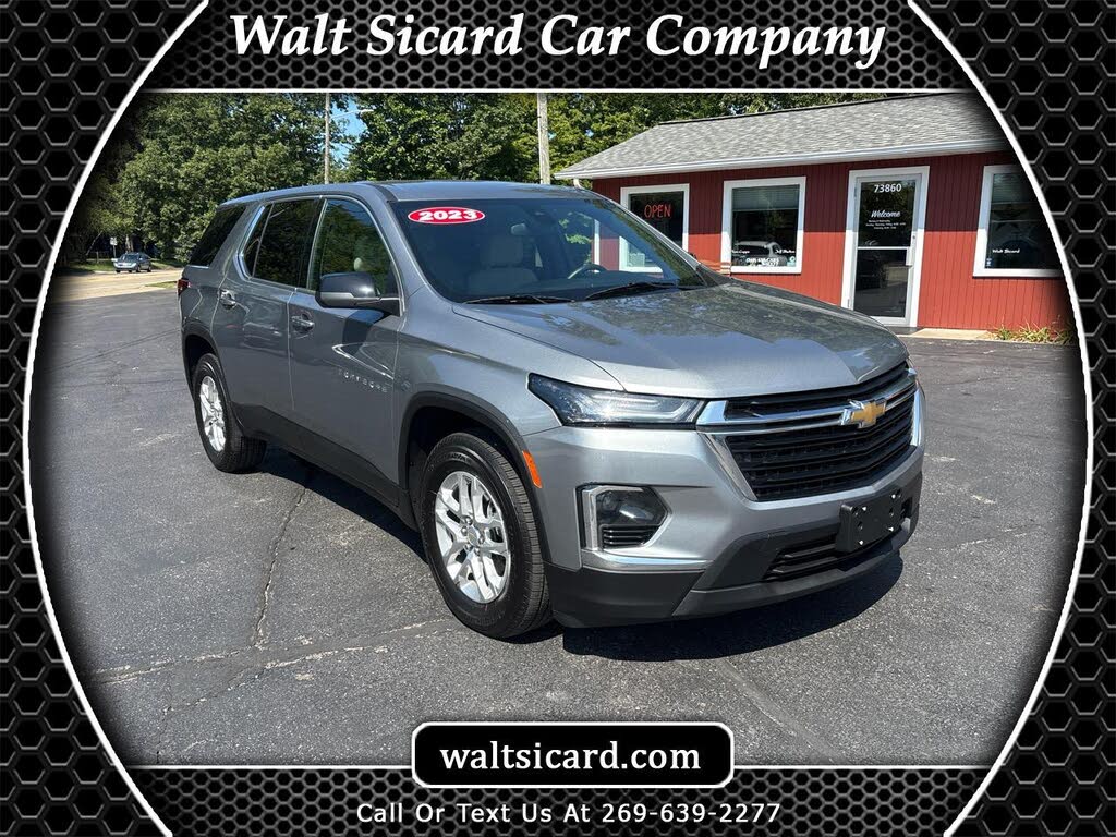2023 Chevrolet Traverse LS AWD