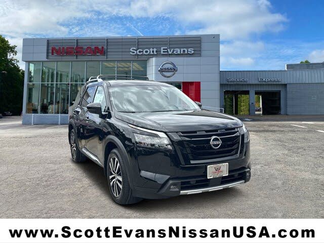 2025 Nissan Pathfinder Platinum FWD