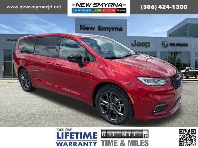 2026 Chrysler Pacifica Select FWD