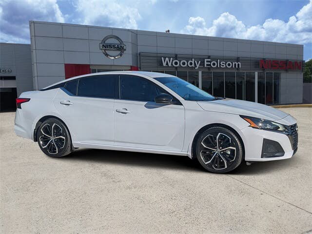 2023 Nissan Altima 2.5 SR FWD