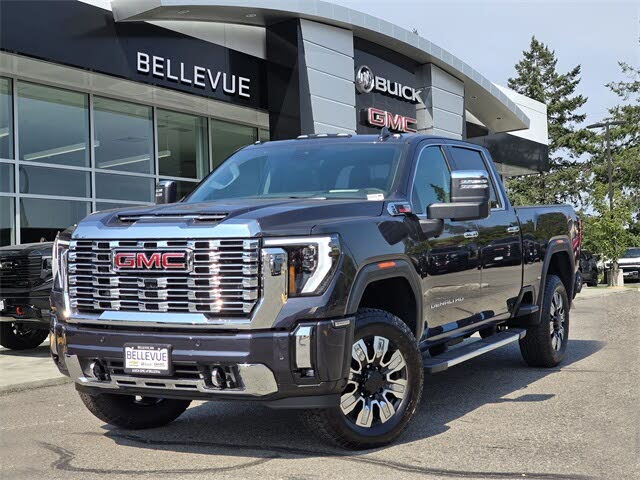 2025 GMC Sierra 3500HD Denali Crew Cab 4WD