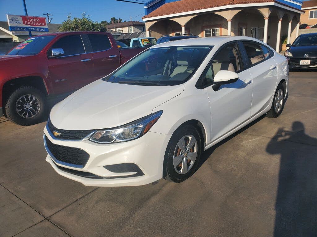 2018 Chevrolet Cruze LS Sedan FWD
