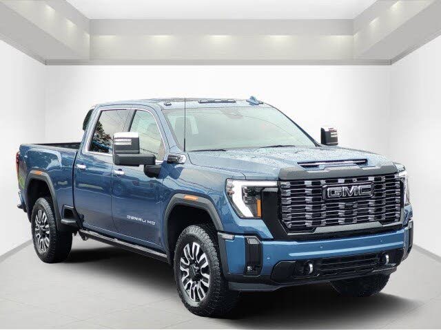 2026 GMC Sierra 2500HD Denali Ultimate Crew Cab 4WD