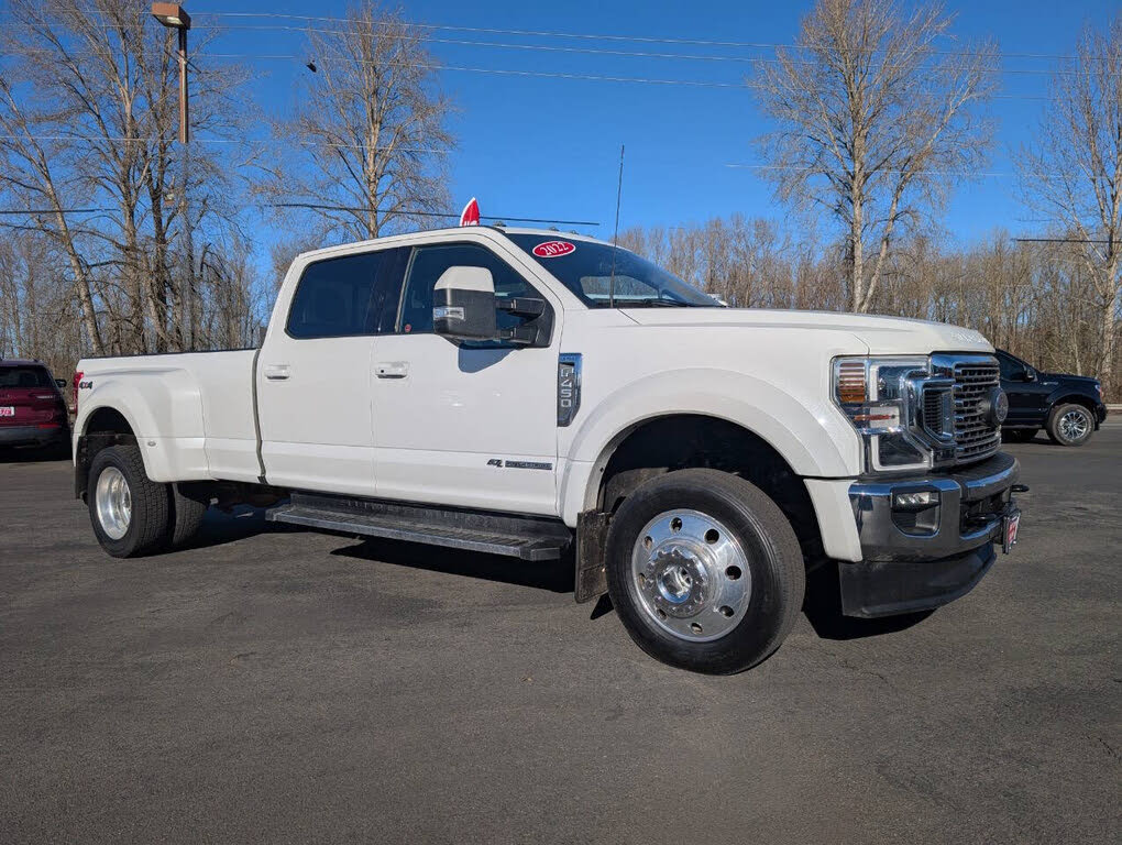 2022 Ford F-450 Super Duty Lariat Crew Cab LB DRW 4WD