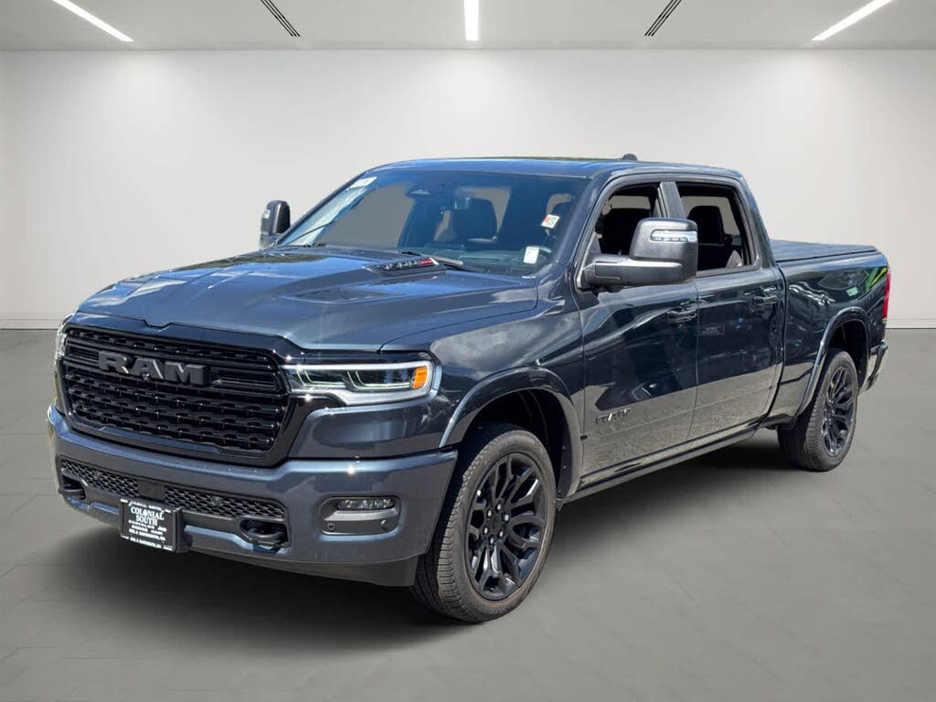 2025 RAM 1500 Limited Crew Cab 4WD