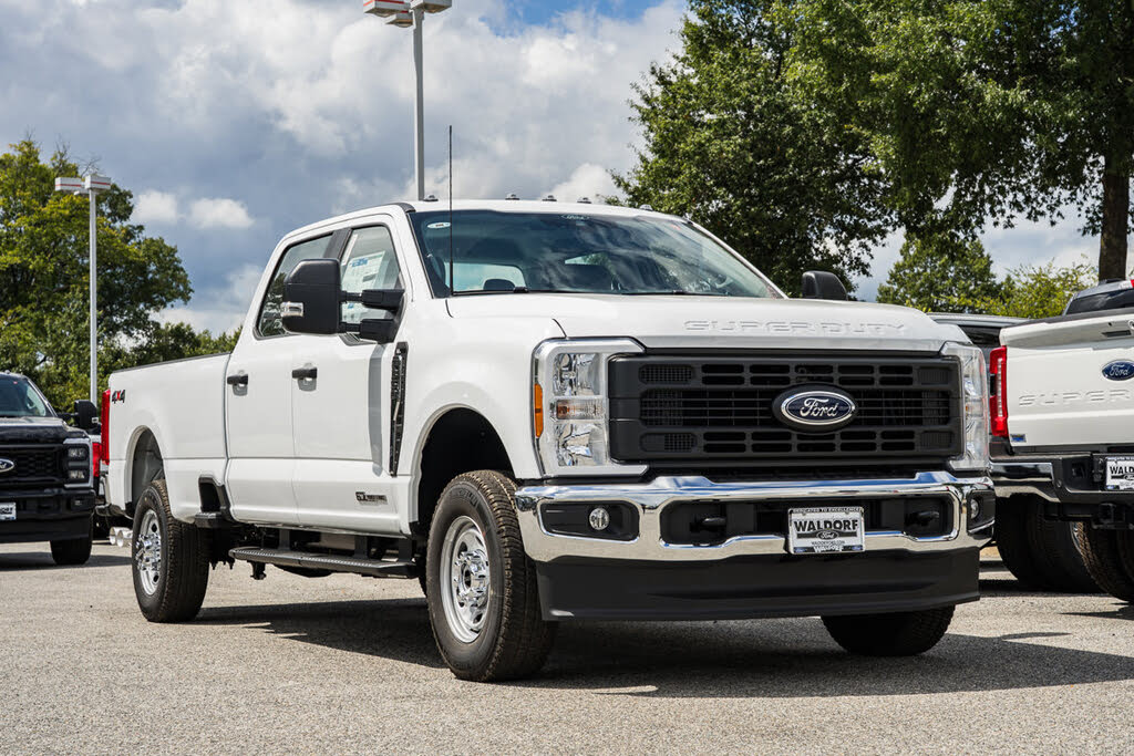 2026 Ford F-350 Super Duty XL Crew Cab 4WD