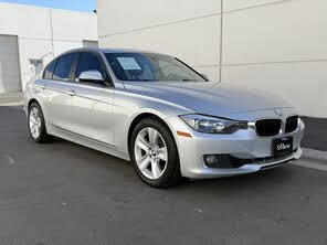 BMW 3 Series 328i Sedan RWD